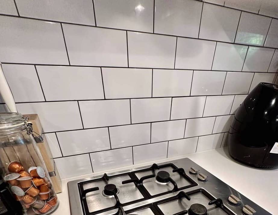 Clean kitchen backsplash grout