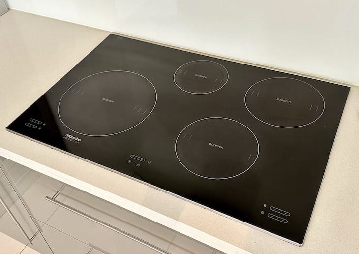 clean induction stove top