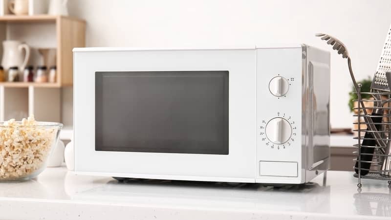 microwave oven