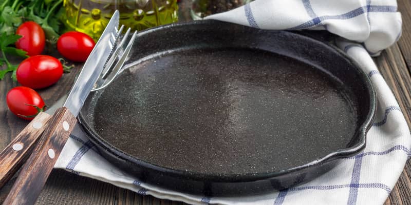 Cast iron skillet brushed with olive oil